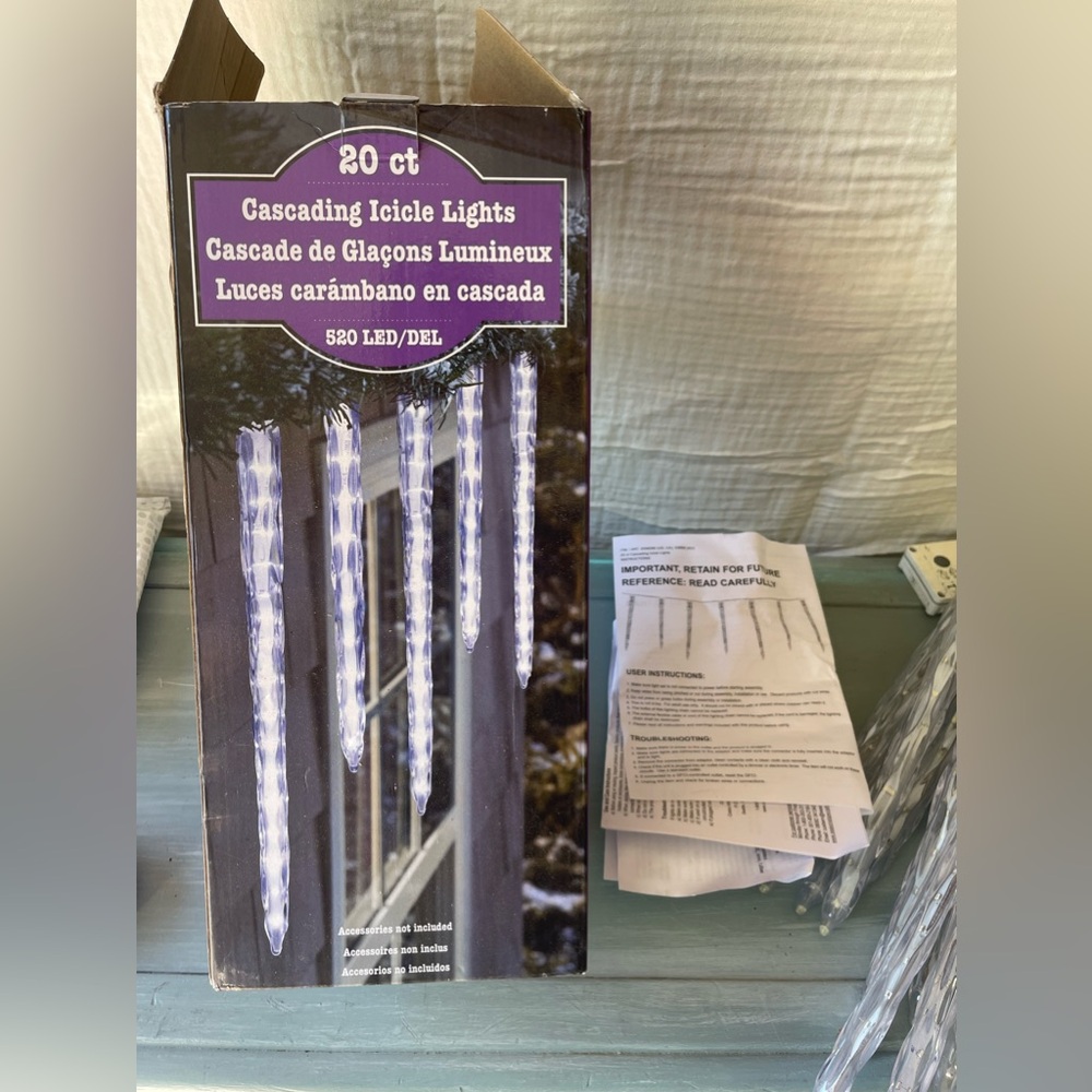 Icicle lights